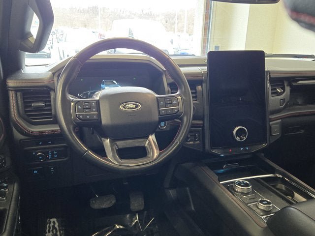 Used 2023 Ford Expedition Limited image 22