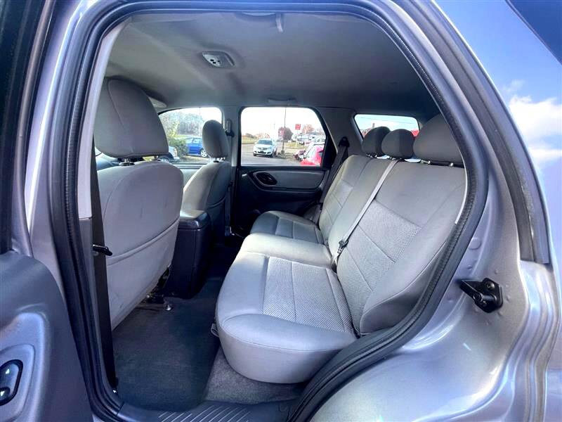 Used 2007 Ford Escape XLT image 12