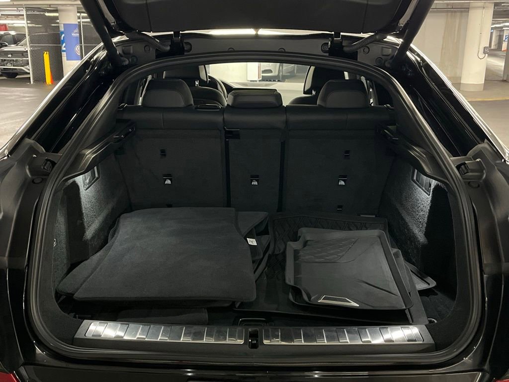 Used 2021 BMW X6 xDrive40i w/ M Sport Package AWD/4WD image 38