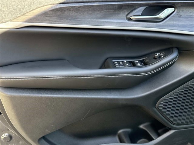 New 2026 Jeep Grand Cherokee Laredo image 22