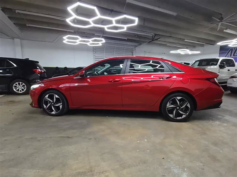 Used 2022 Hyundai Elantra Limited FWD image 6