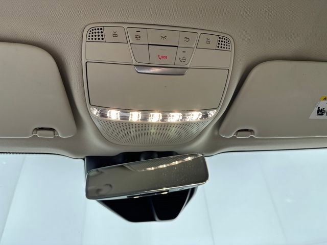 Used 2022 Mercedes-Benz GLC 300 4MATIC image 23