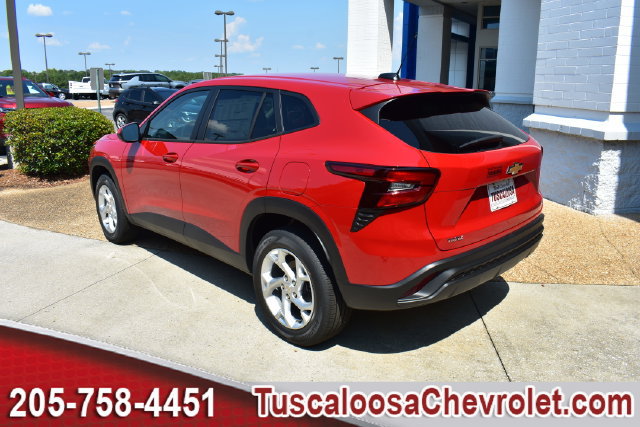 New 2026 Chevrolet Trax LS w/ LS Convenience Package FWD image 7