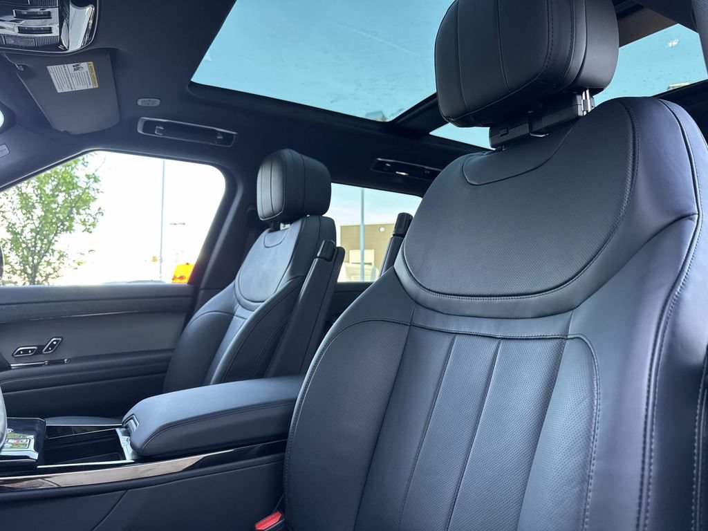 Certified 2025 Land Rover Range Rover Sport Dynamic SE AWD/4WD image 21