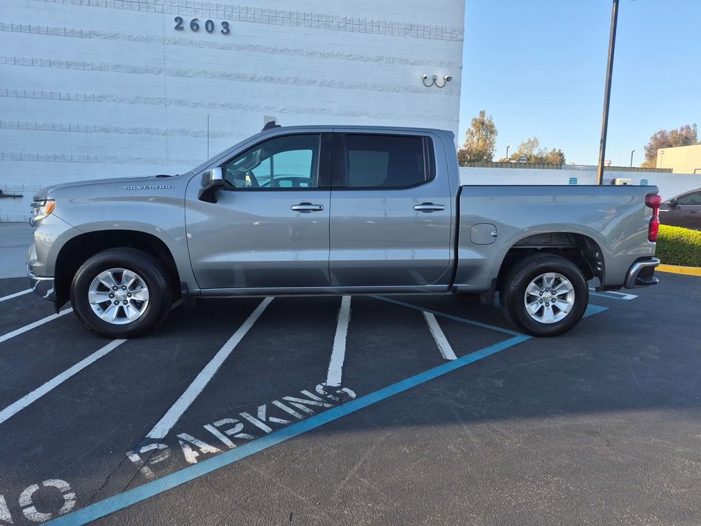 Used 2023 Chevrolet Silverado 1500 LT RWD image 4