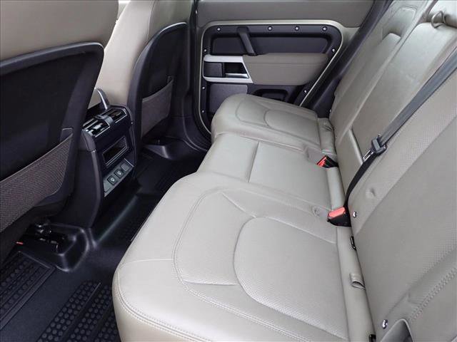 Used 2023 Land Rover Defender 110 S image 10