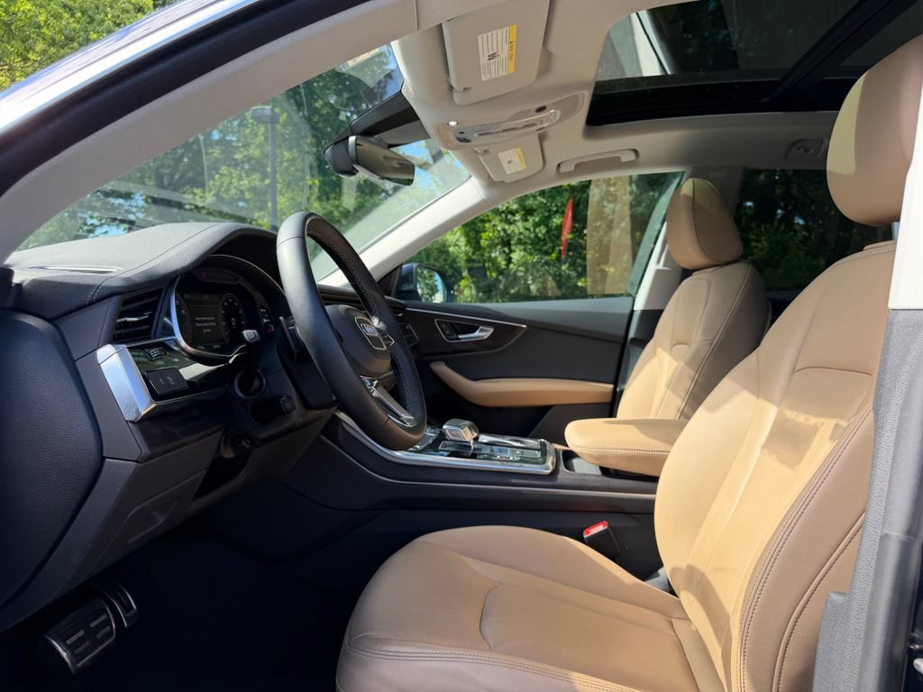 Used 2024 Audi Q8 Premium AWD/4WD image 14