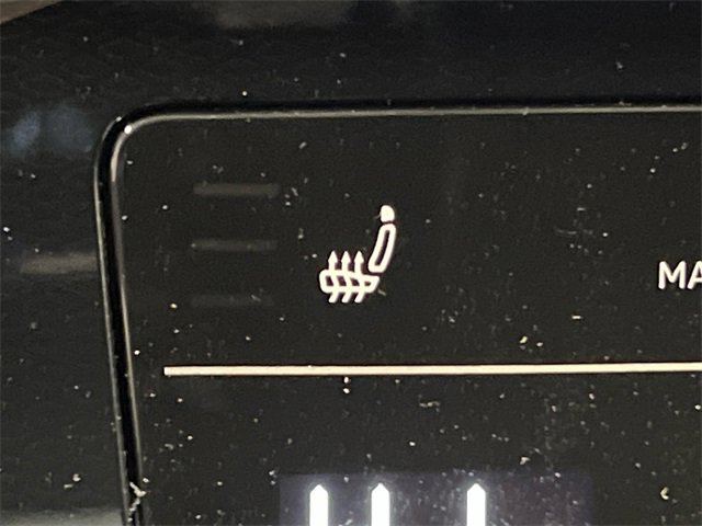 New 2026 Volkswagen Taos SE image 18