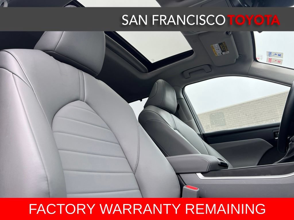 Used 2022 Toyota Highlander XLE AWD/4WD image 22
