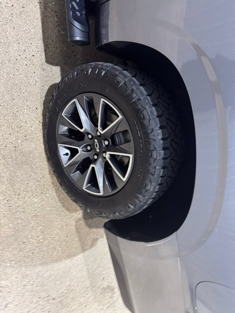 Used 2021 Chevrolet Suburban Z71 AWD/4WD image 33
