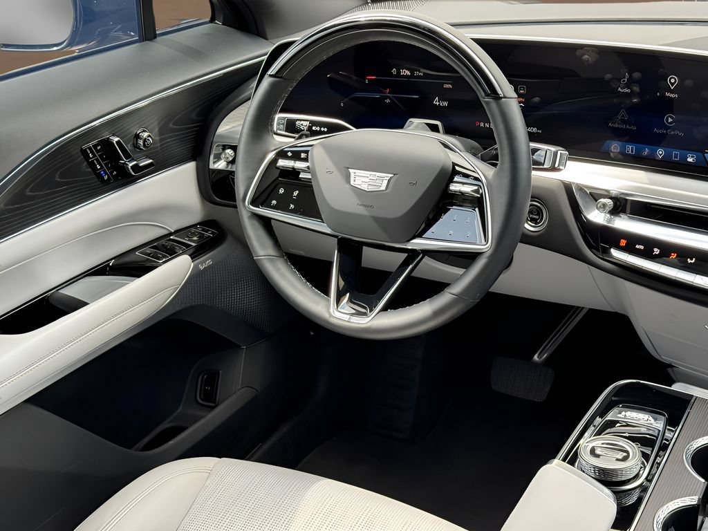 Certified 2024 Cadillac Lyriq Luxury AWD/4WD image 21