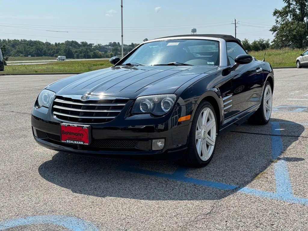 Used 2008 Chrysler Crossfire Limited RWD image 11