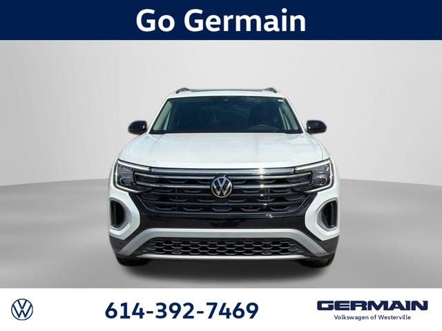 New 2026 Volkswagen Atlas Peak Edition AWD/4WD image 2