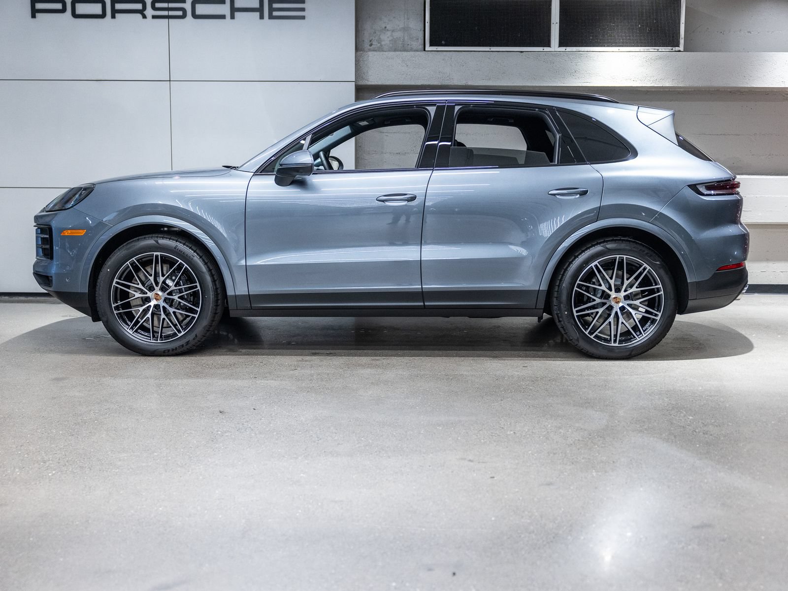 New 2026 Porsche Cayenne S AWD/4WD image 2