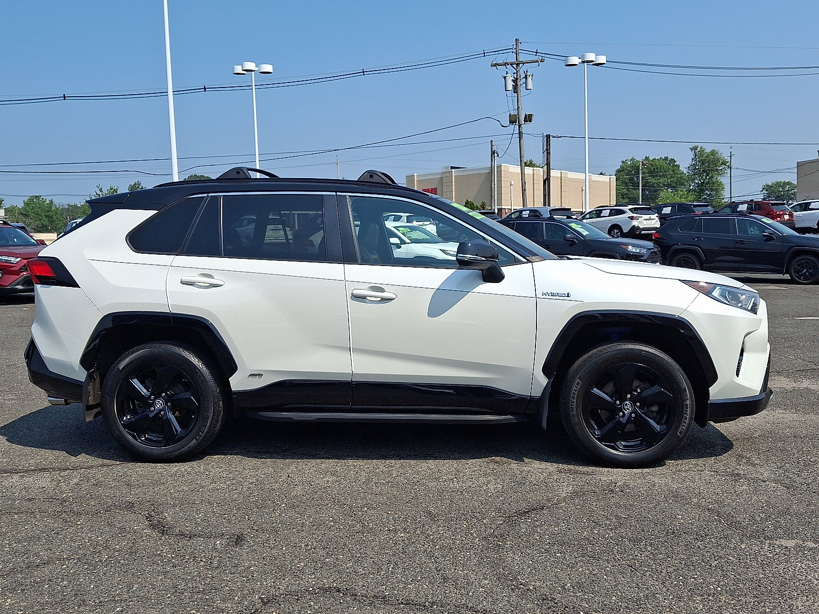 Certified 2020 Toyota RAV4 XSE w/ Carpet Mat Package image 8