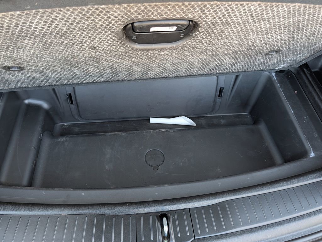 Used 2024 Jeep Grand Cherokee L Limited w/ Luxury Tech Group II image 19