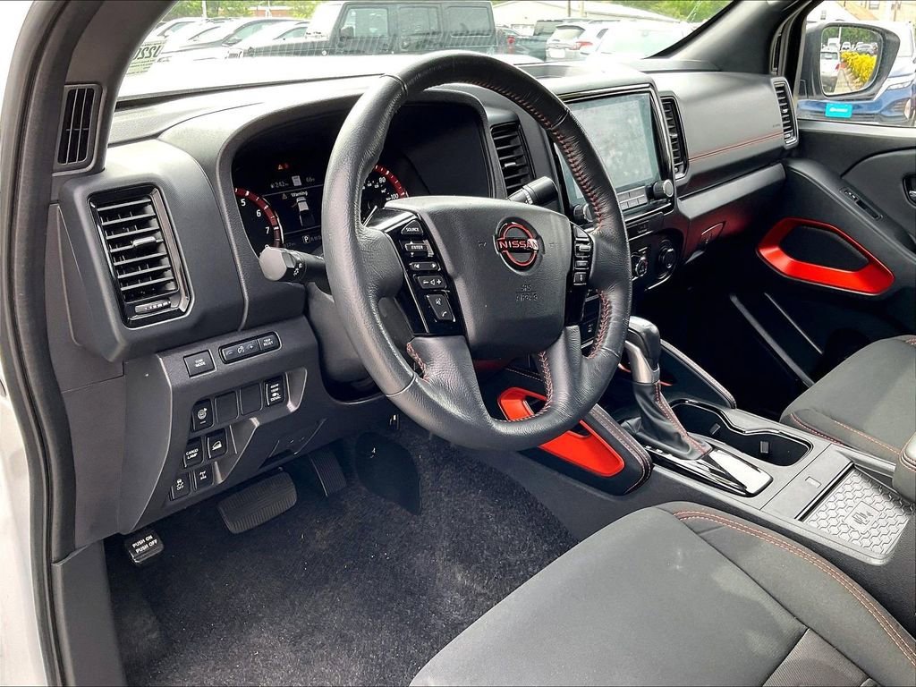 Used 2024 Nissan Frontier PRO-4X w/ Pro Convenience Package AWD/4WD image 8