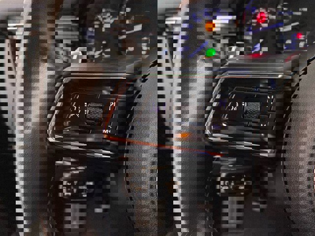 Used 2024 Porsche Macan image 18