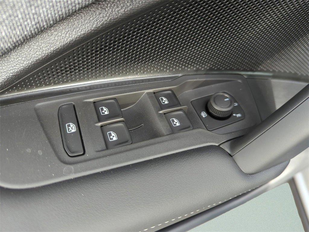 New 2026 Volkswagen Tiguan S image 30