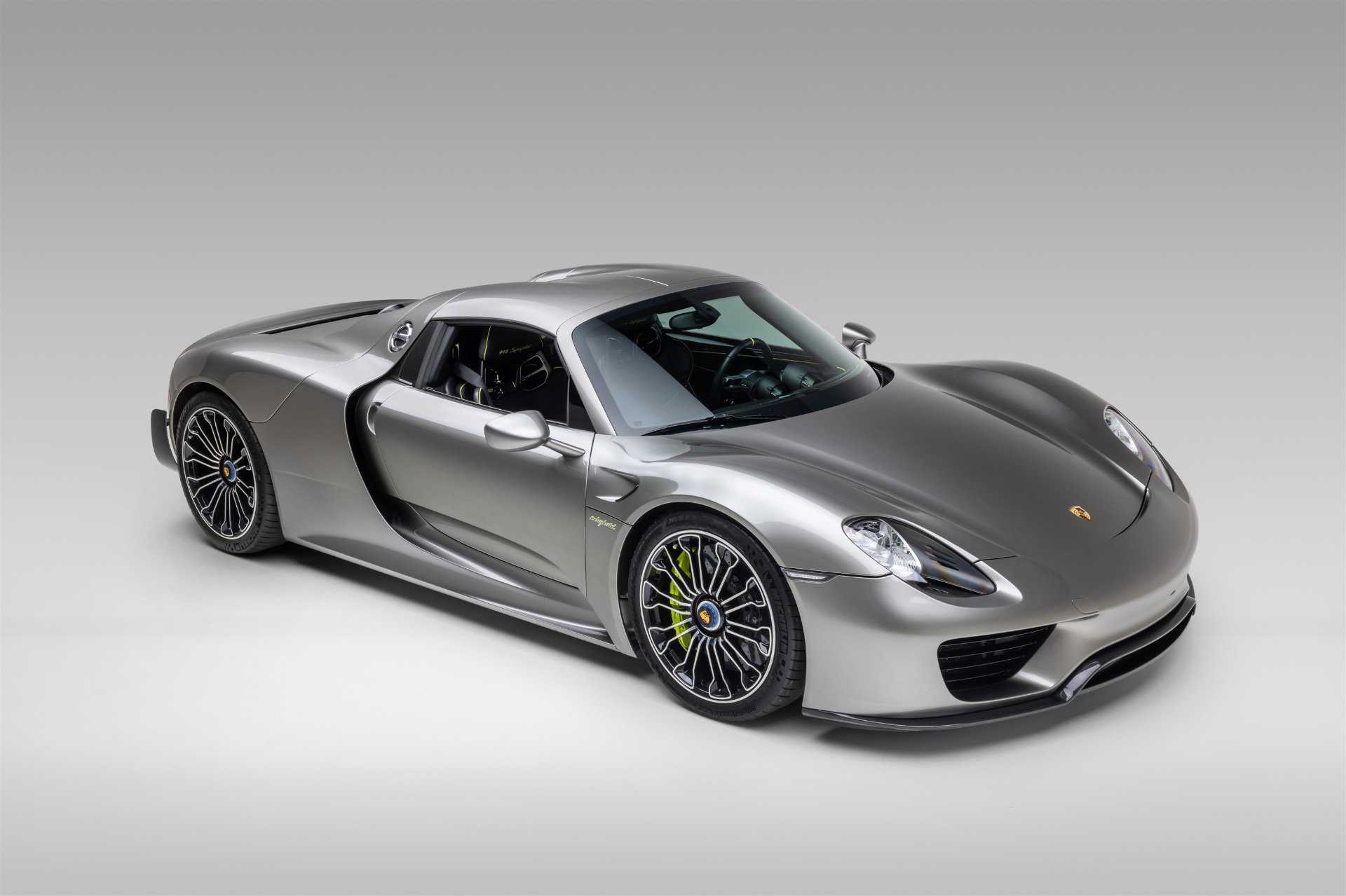 Used 2015 Porsche 918 Spyder AWD/4WD image 20