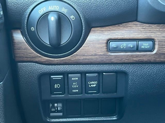 Used 2018 Nissan Titan Platinum Reserve w/ Platinum Utility Package AWD/4WD image 38