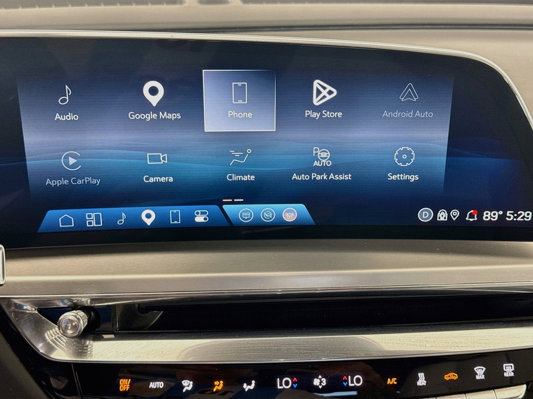 Used 2024 Cadillac Lyriq Luxury RWD image 17