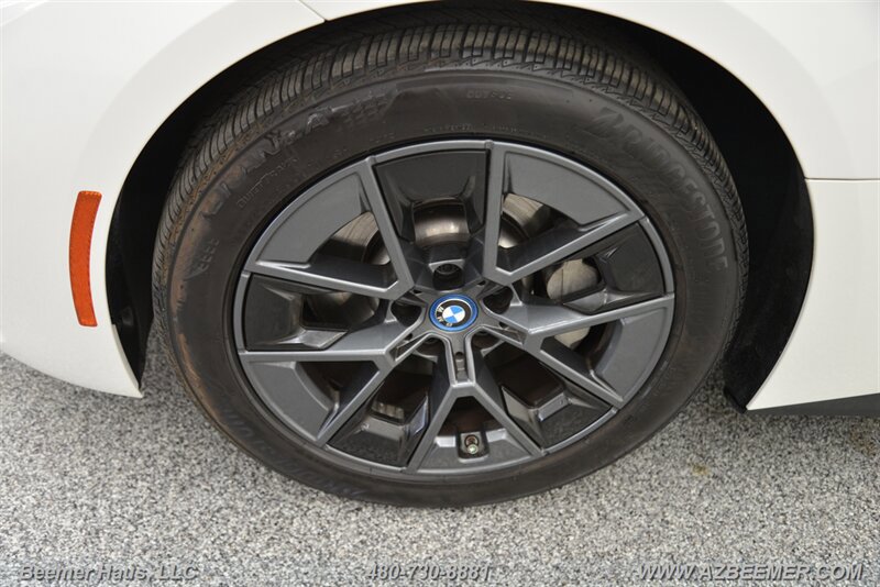 Used 2022 BMW i4 eDrive40 image 47