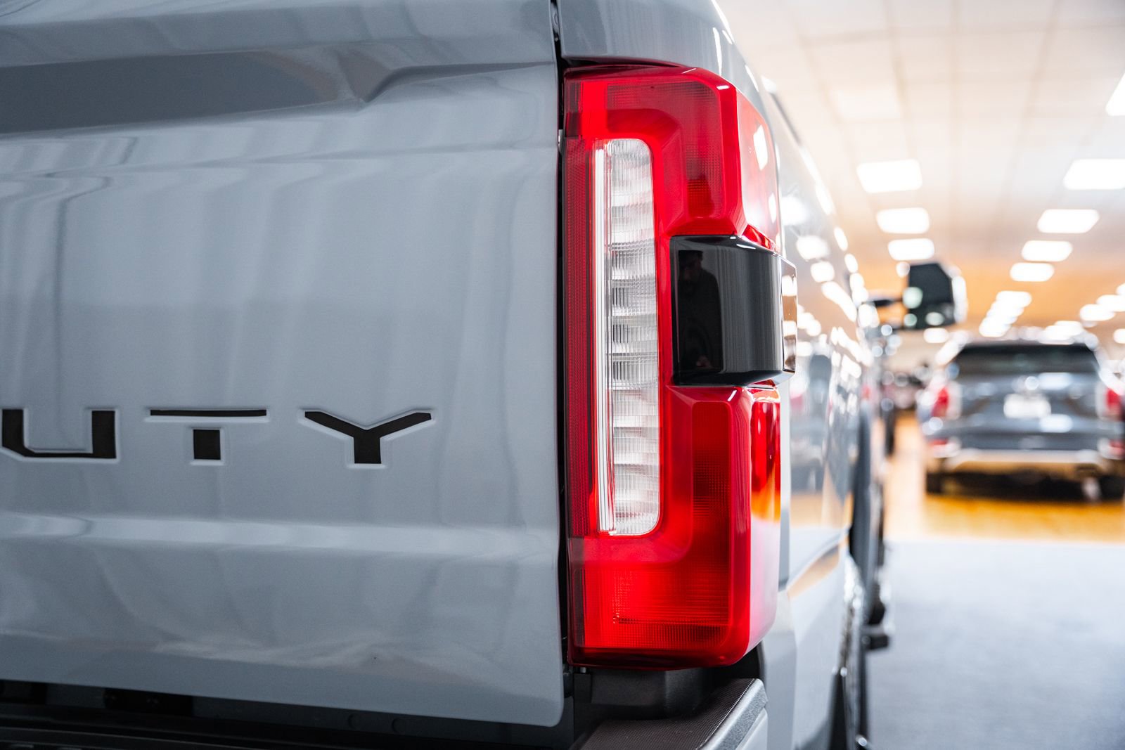 Used 2025 Ford F250 Lariat w/ Black Appearance Package image 22