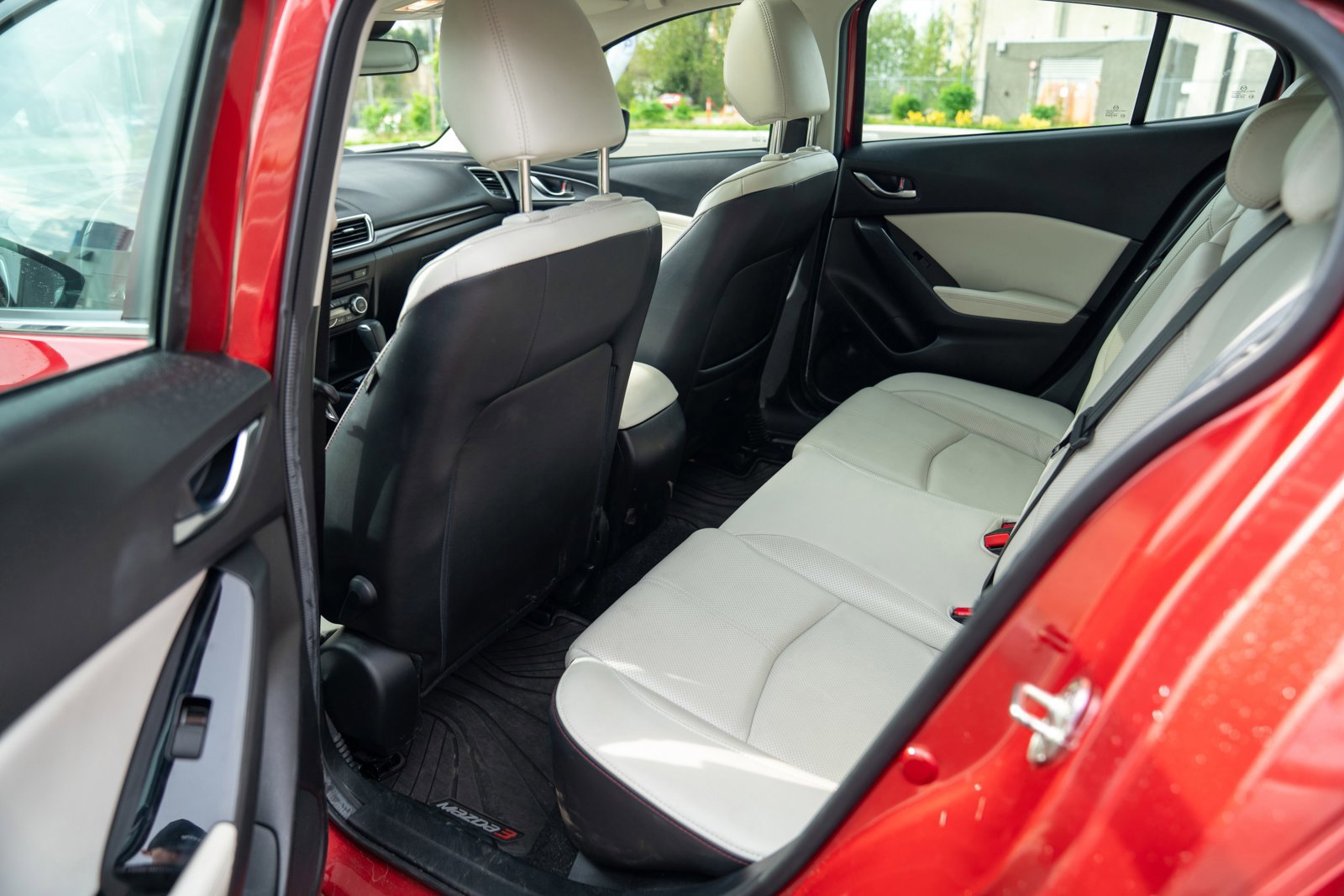 Used 2017 MAZDA MAZDA3 Grand Touring image 20