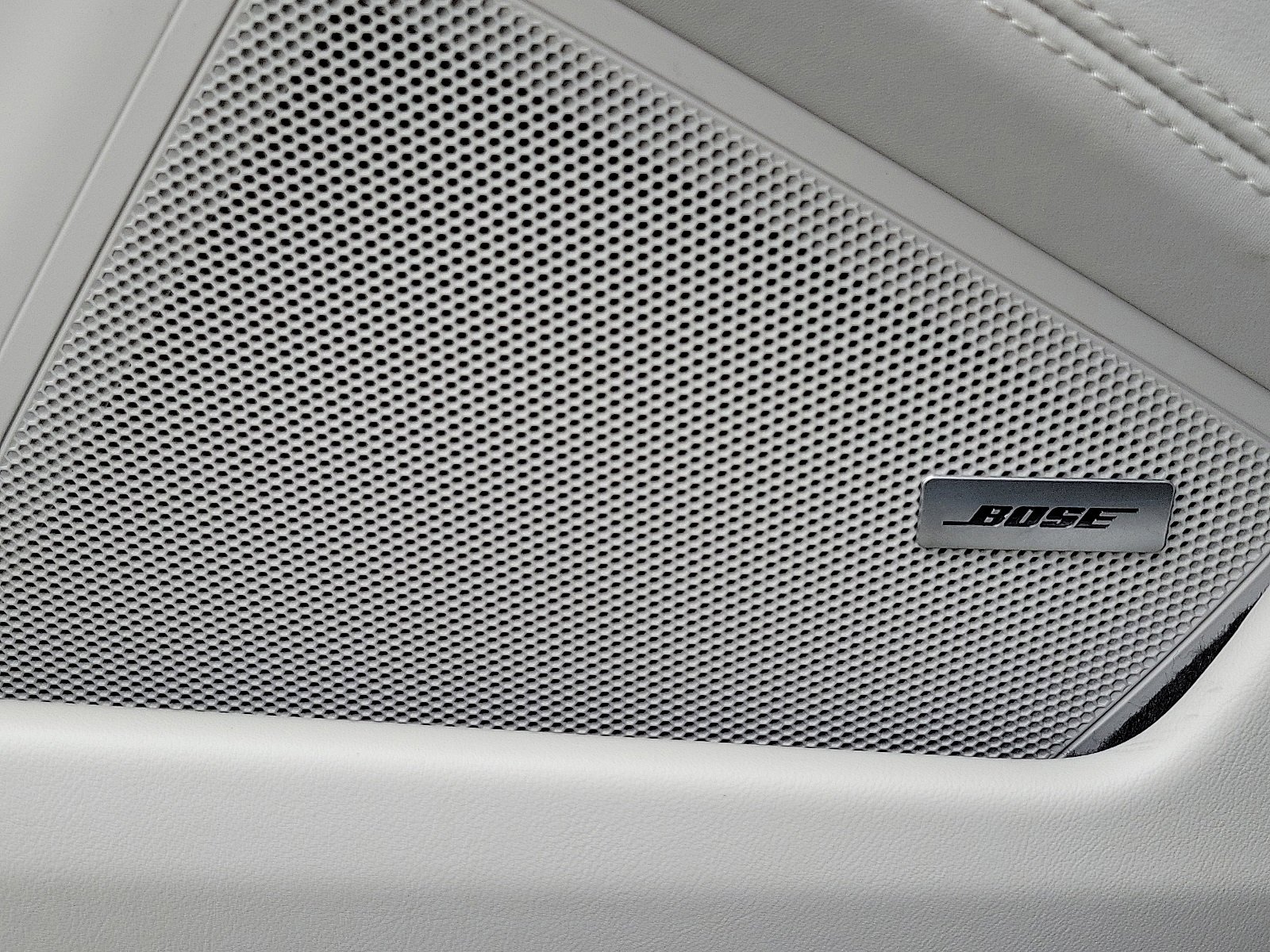 Certified 2025 Porsche 911 Carrera image 24