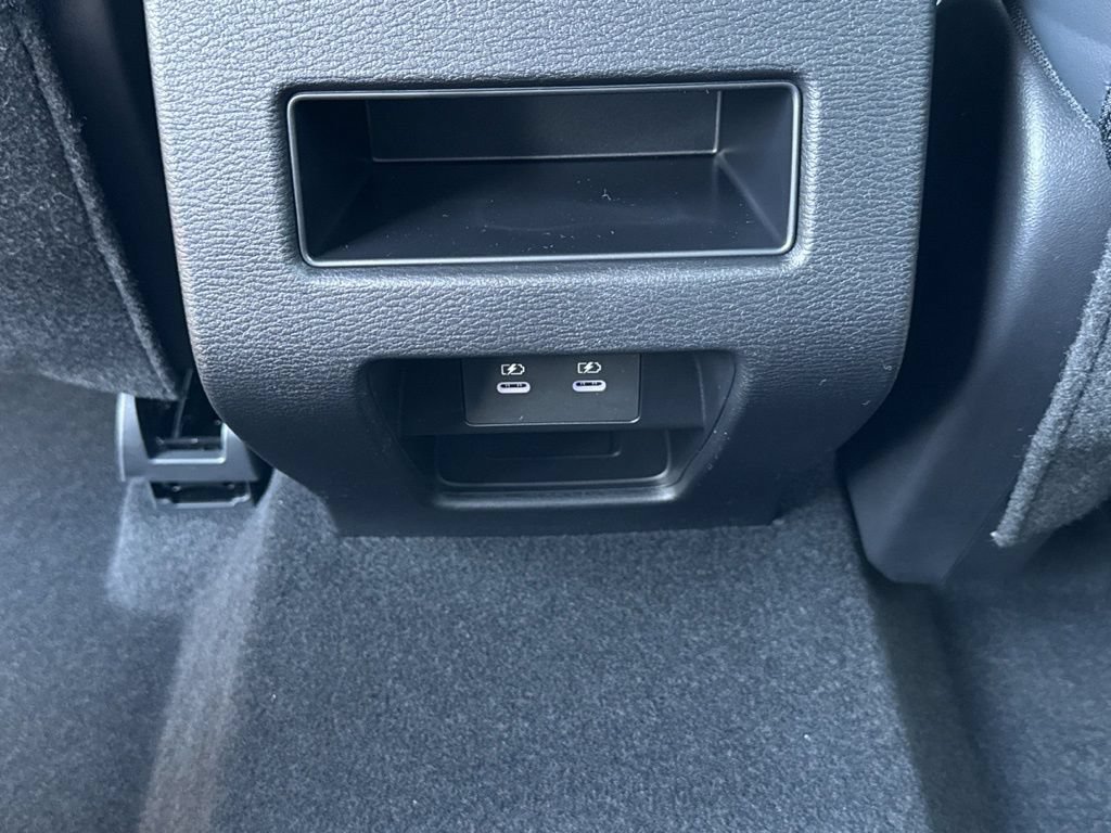 New 2026 Mitsubishi Outlander LE FWD image 30