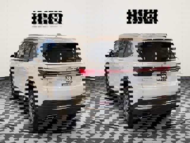 Used 2025 Buick Enclave Preferred image 7