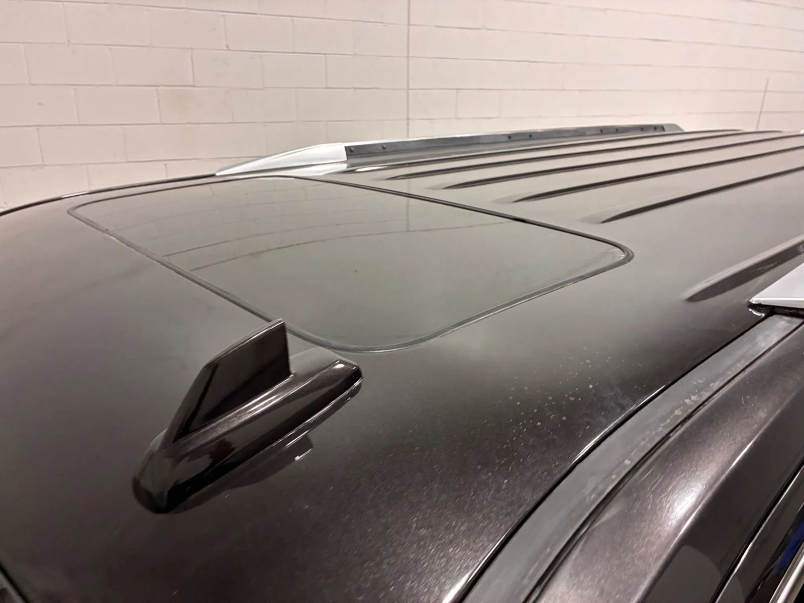 Used 2015 Cadillac Escalade ESV Luxury AWD/4WD image 16