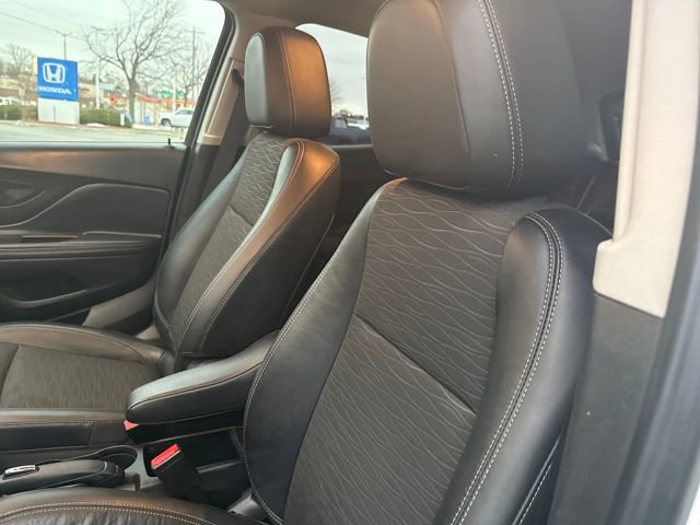 Used 2015 Buick Encore FWD image 12