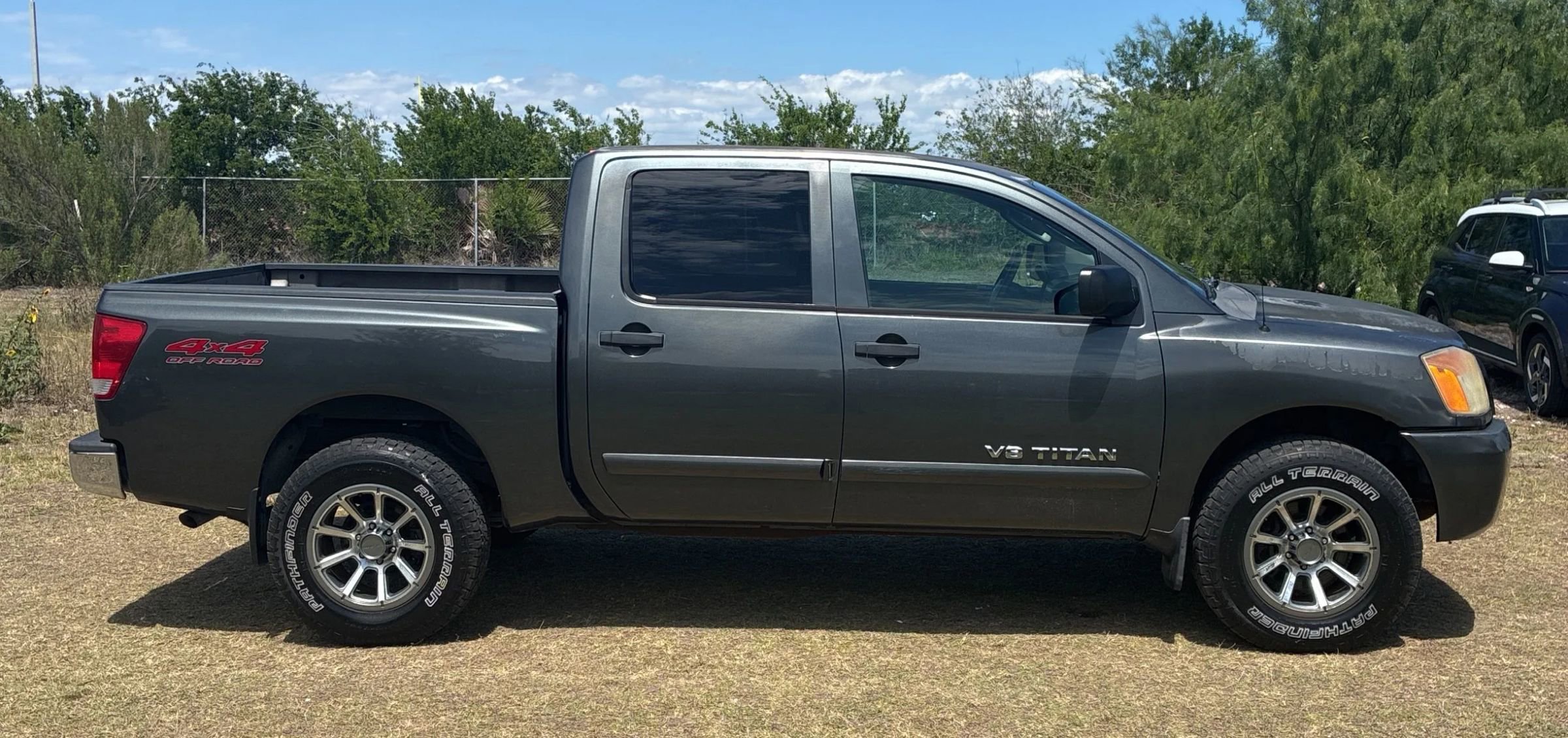 Used 2009 Nissan Titan SE w/ SE Drivers Convenience Pkg image 5