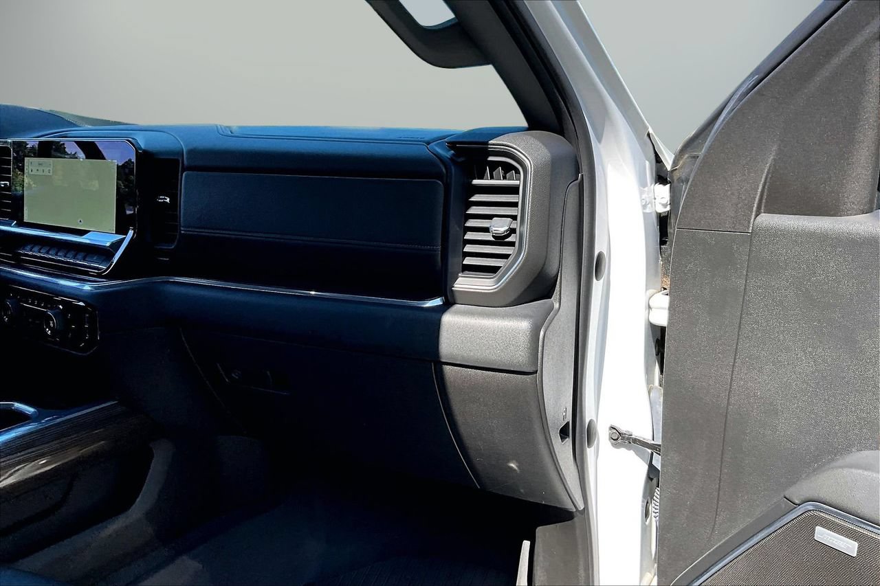 Used 2023 Chevrolet Silverado 1500 RST w/ Convenience Package II AWD/4WD image 20