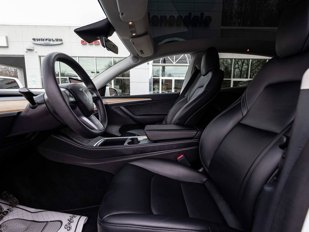 Used 2023 Tesla Model Y Long Range image 22