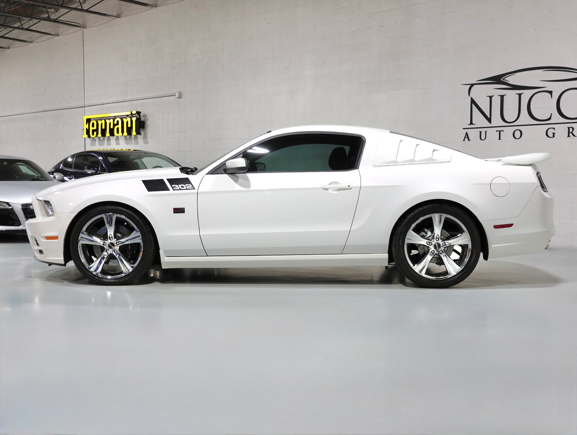 Used 2013 Ford Mustang GT RWD image 8
