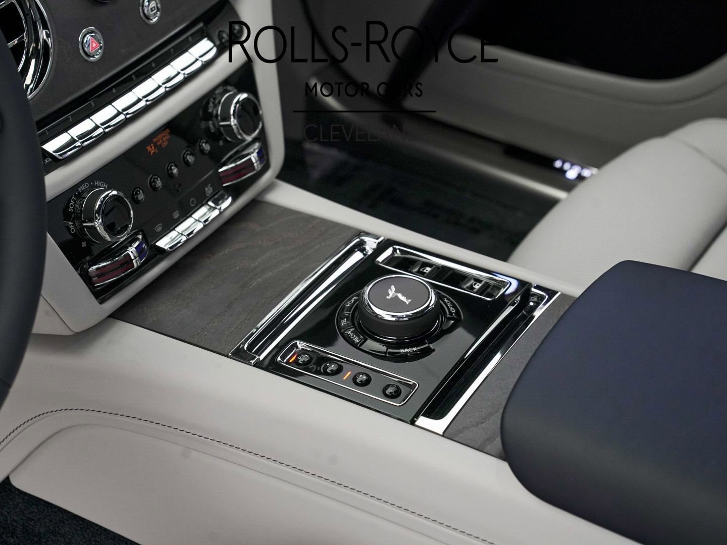 New 2026 Rolls-Royce Ghost AWD/4WD image 31