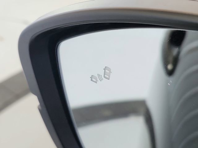 Used 2025 Nissan Pathfinder SL w/ SL Premium Package image 21