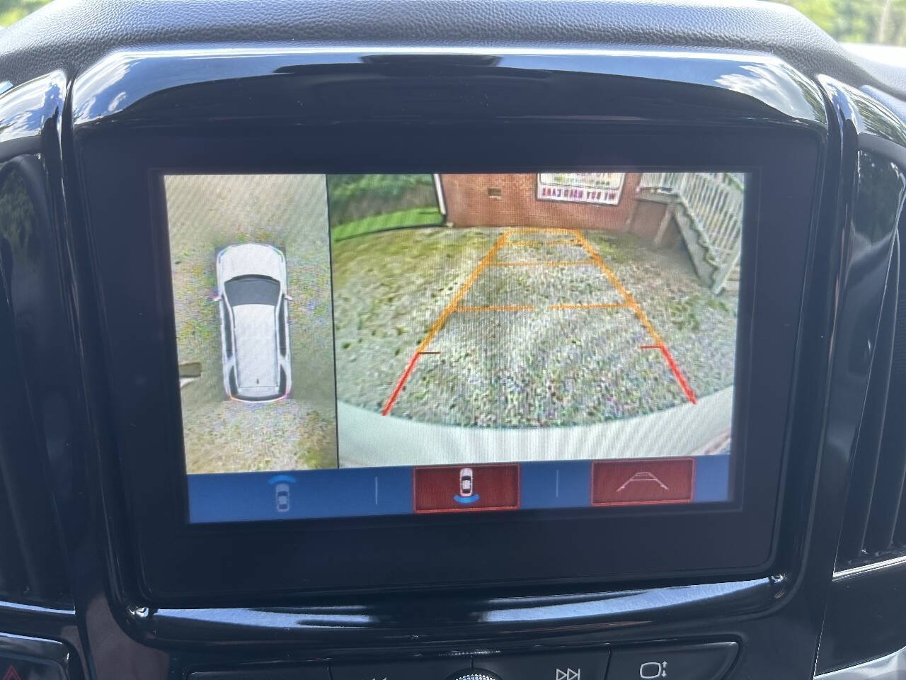 Used 2019 Chevrolet Traverse Premier w/ Driver Confidence II Package FWD image 20