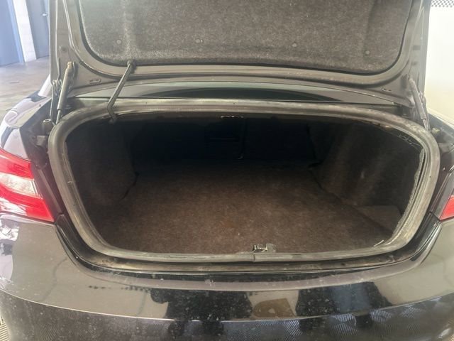 Used 2013 Chrysler 200 LX image 25