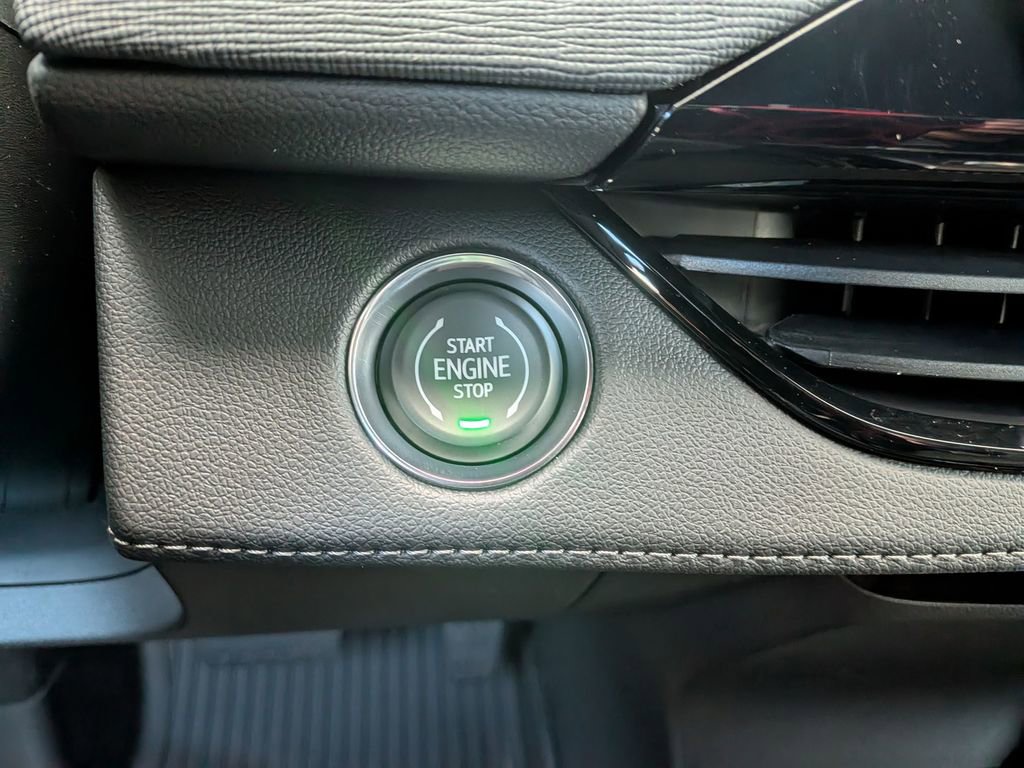 New 2026 Buick Enclave Preferred w/ Power Package AWD/4WD image 24