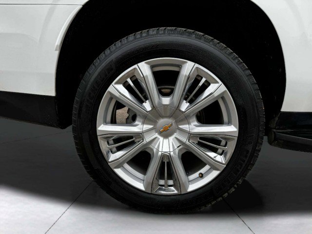 Used 2021 Chevrolet Suburban Premier w/ Premium Package image 60