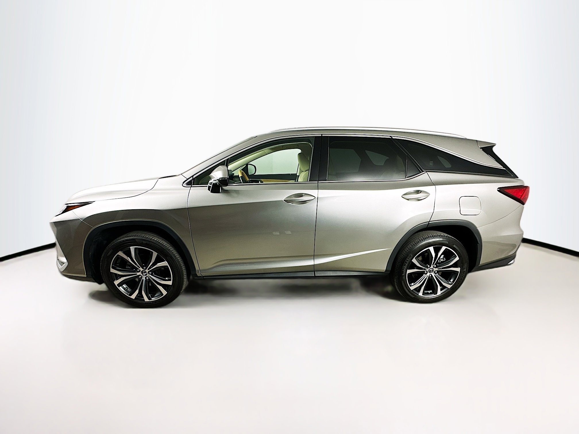 Used 2021 Lexus RX 350L FWD w/ Premium Package image 7