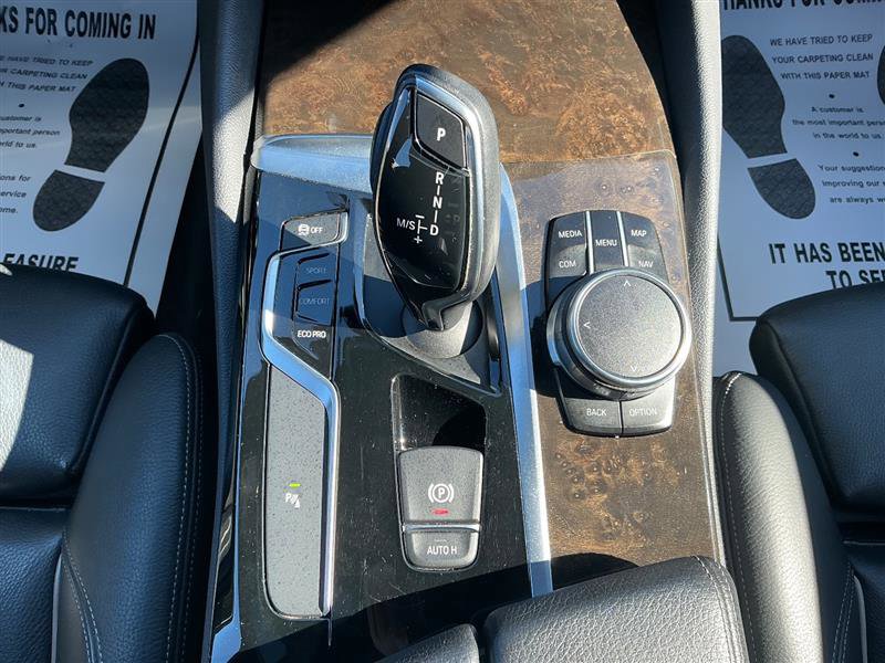 Used 2017 BMW 540i xDrive image 38