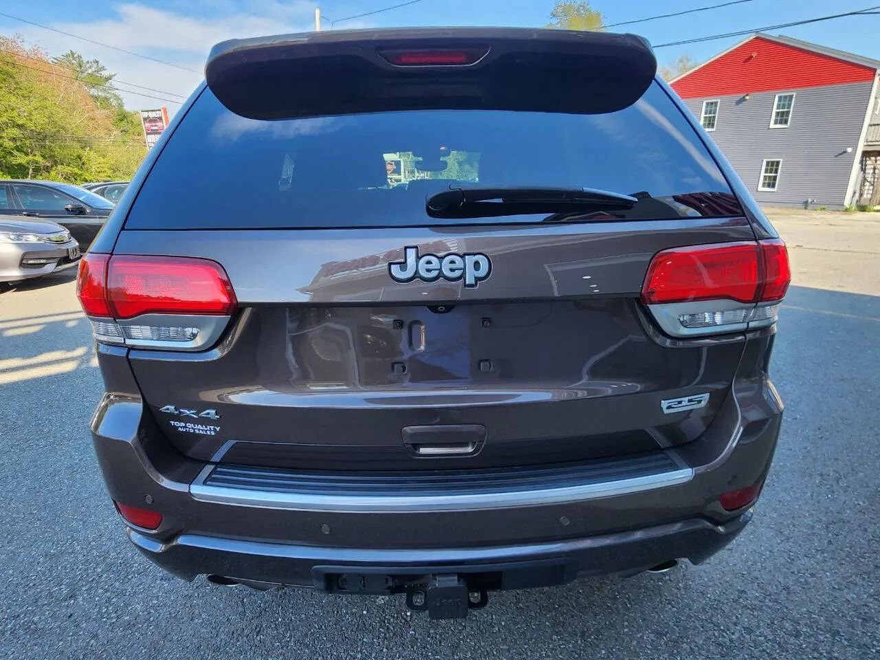 Used 2018 Jeep Grand Cherokee Limited AWD/4WD image 6