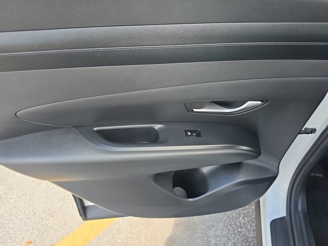 Used 2026 Hyundai Tucson SE FWD image 6