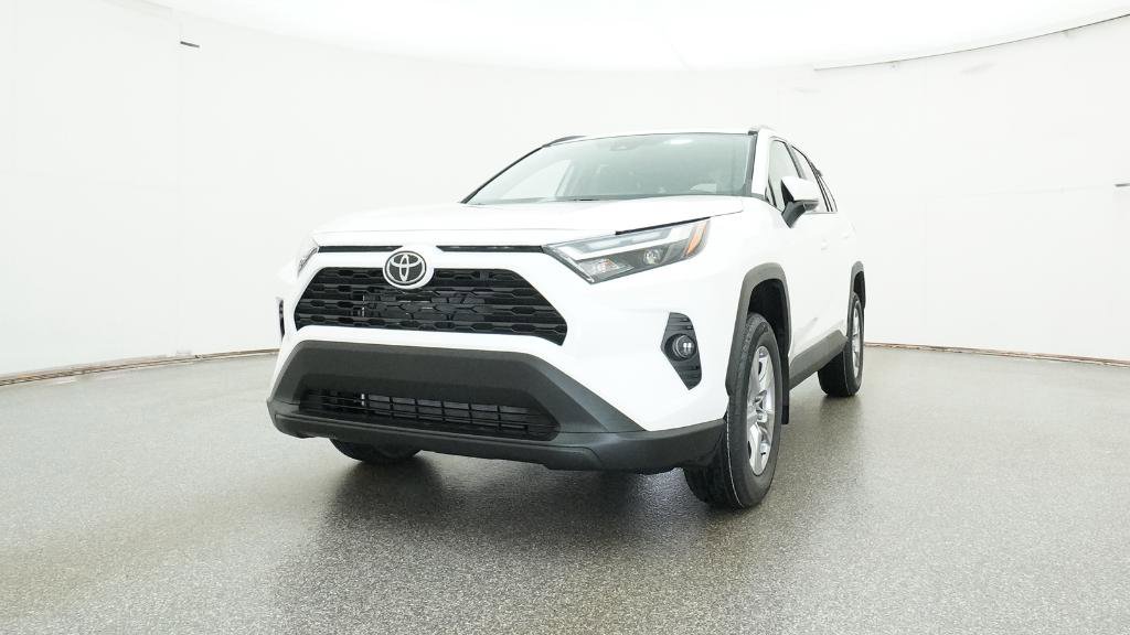 New 2025 Toyota RAV4 XLE image 4