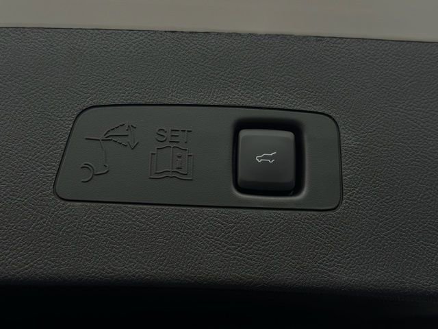 New 2026 Lincoln Corsair Premiere image 11